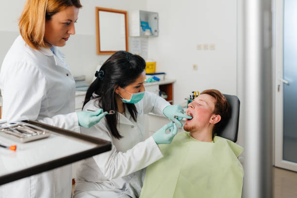 Best Knocked-Out Tooth (Avulsed Tooth) Treatment in Forest View, IL